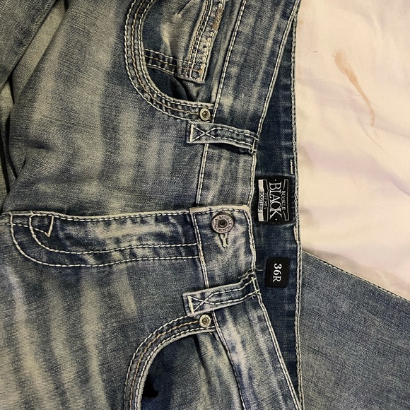 Buckle Jeans - Picture 3 of 3
